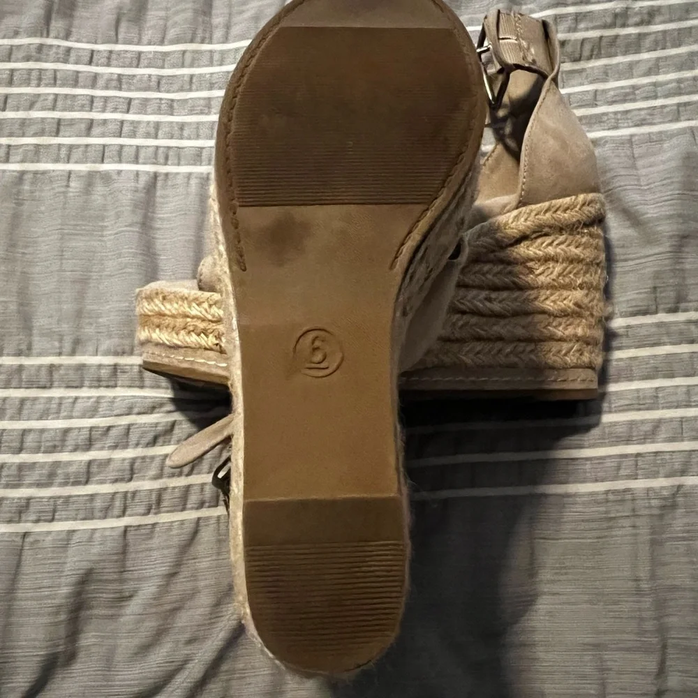 Universal Thread Wedge - Picture 3 of 4